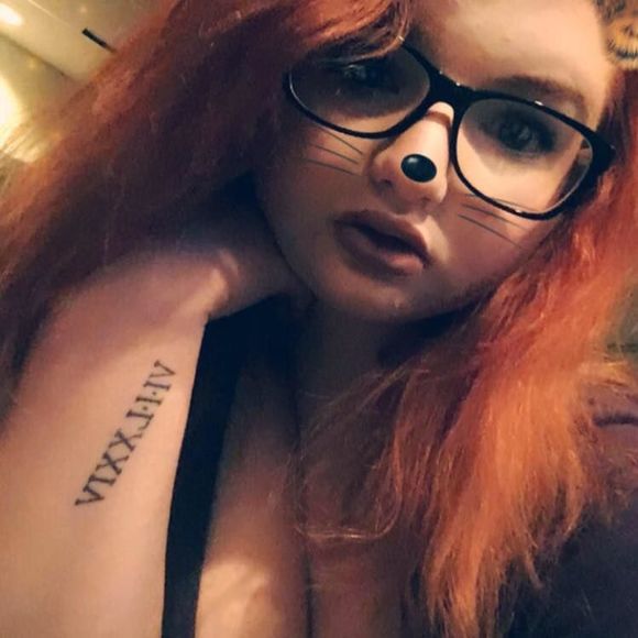 Meet your Posher, Chloe - Picture 1 of 1